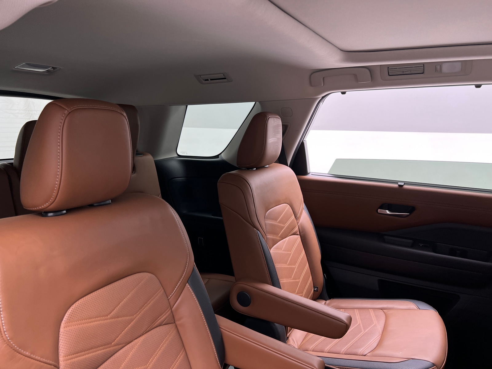 Thumbnail: 2022 Nissan Pathfinder - 5