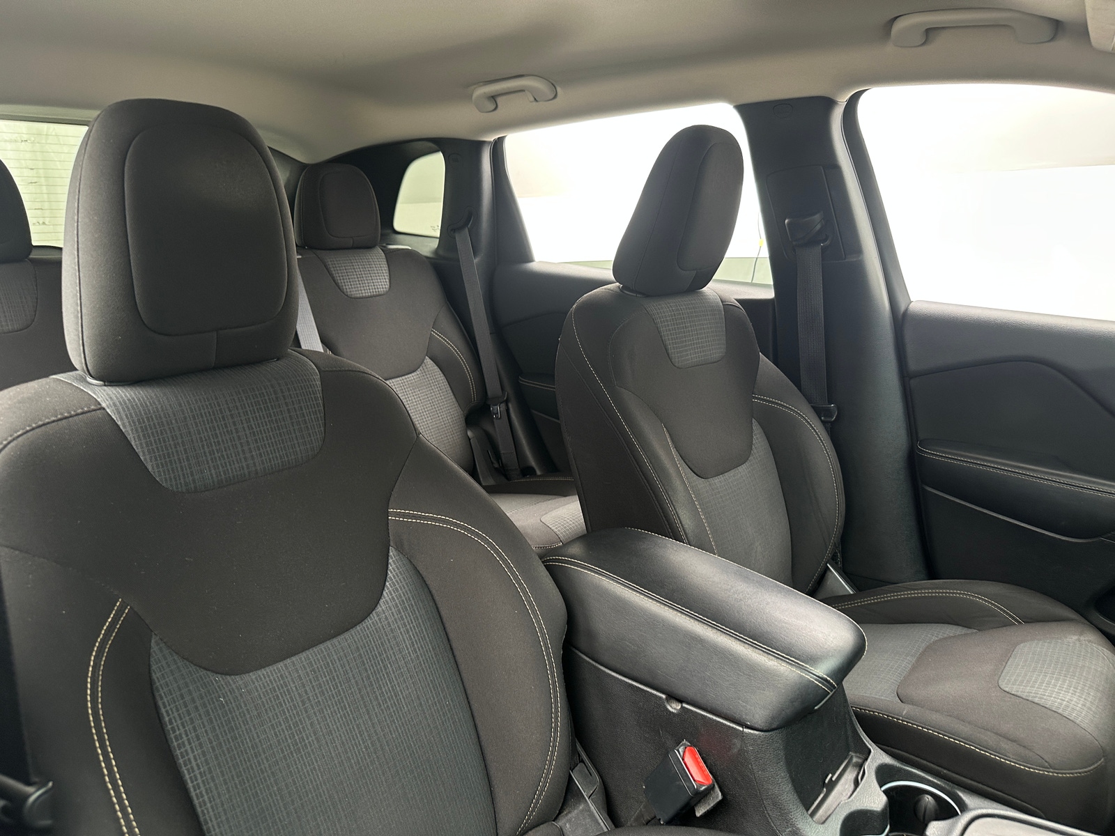 Thumbnail: 2016 Jeep Cherokee - 2