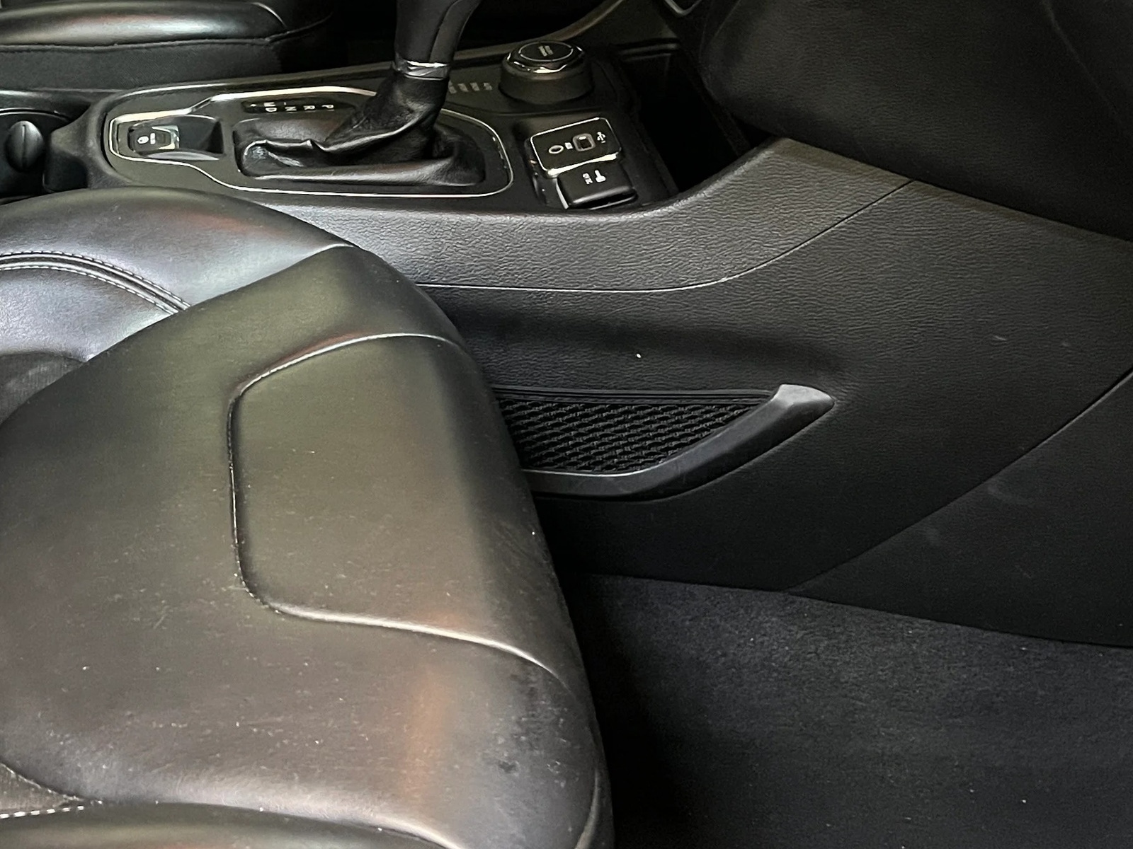 Thumbnail: 2019 Jeep Cherokee - 2