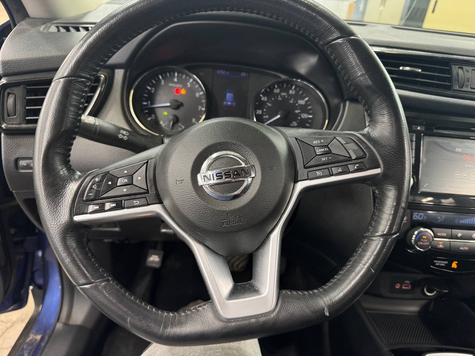 Thumbnail: 2018 Nissan Rogue - 5