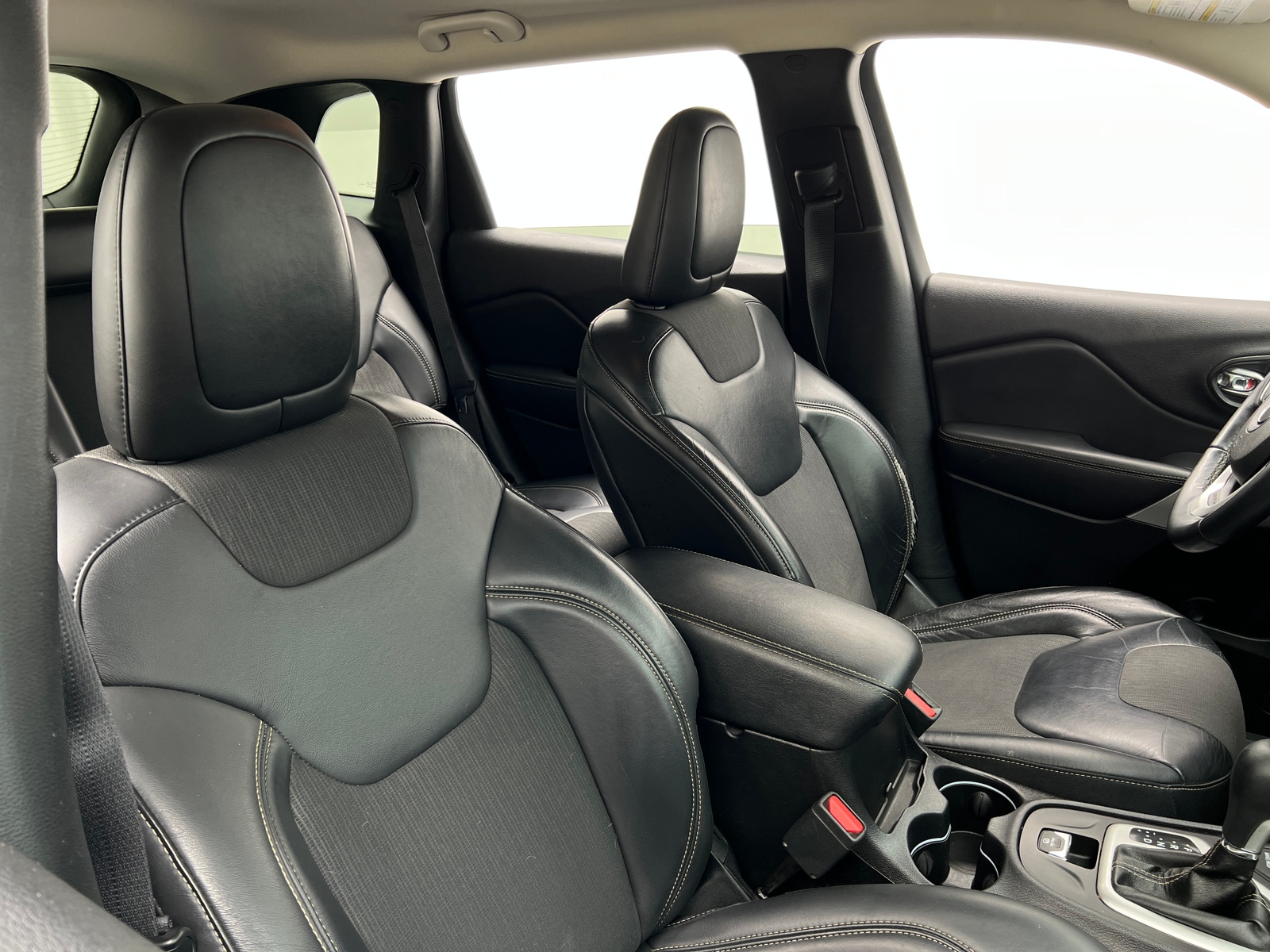 Thumbnail: 2018 Jeep Cherokee - 2