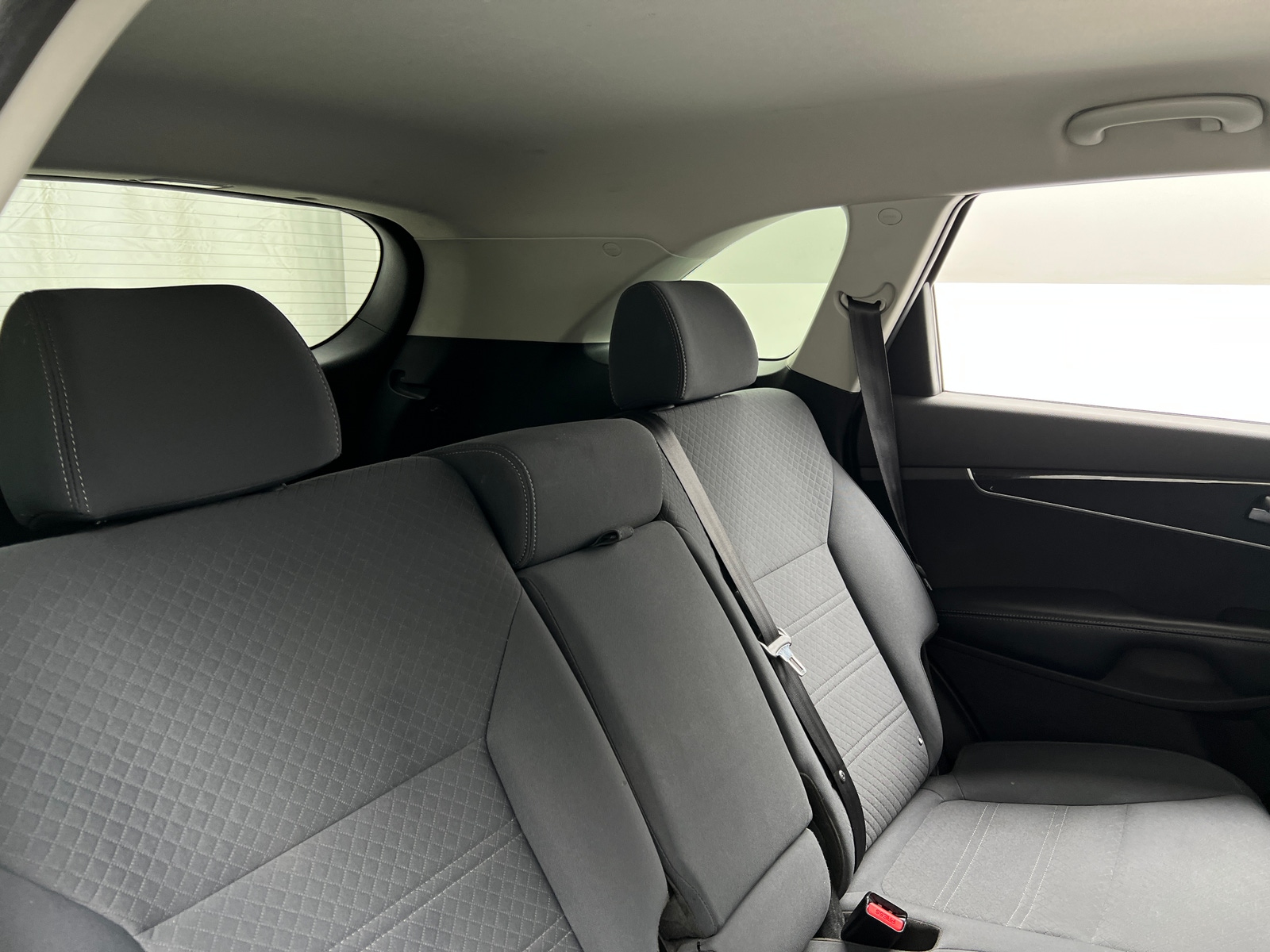 Thumbnail: 2017 Kia Sorento - 6