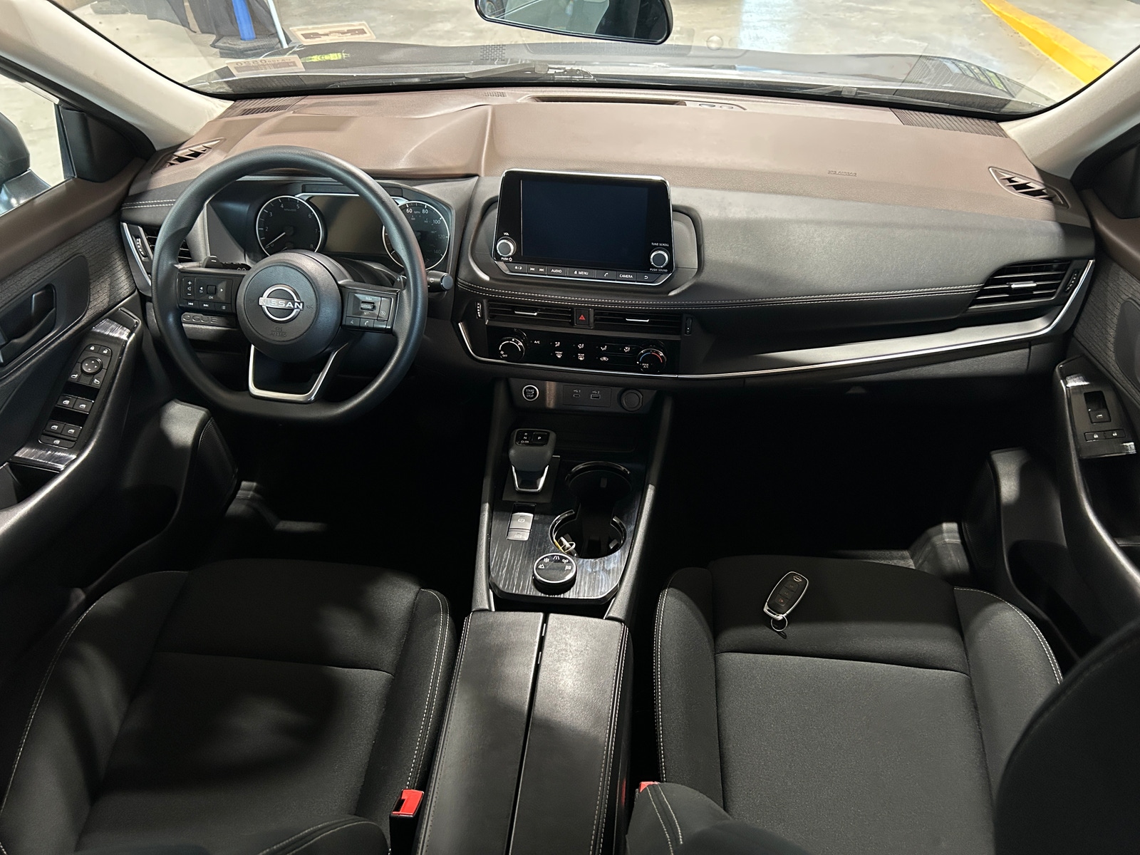 Thumbnail: 2023 Nissan Rogue - 3