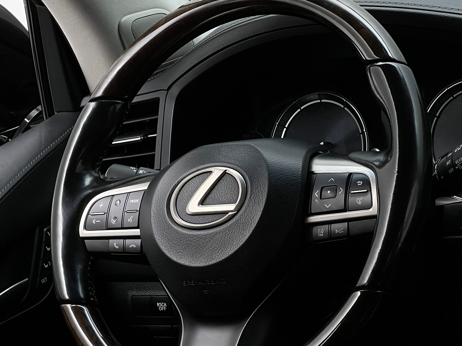 Thumbnail: 2017 Lexus LX - 4