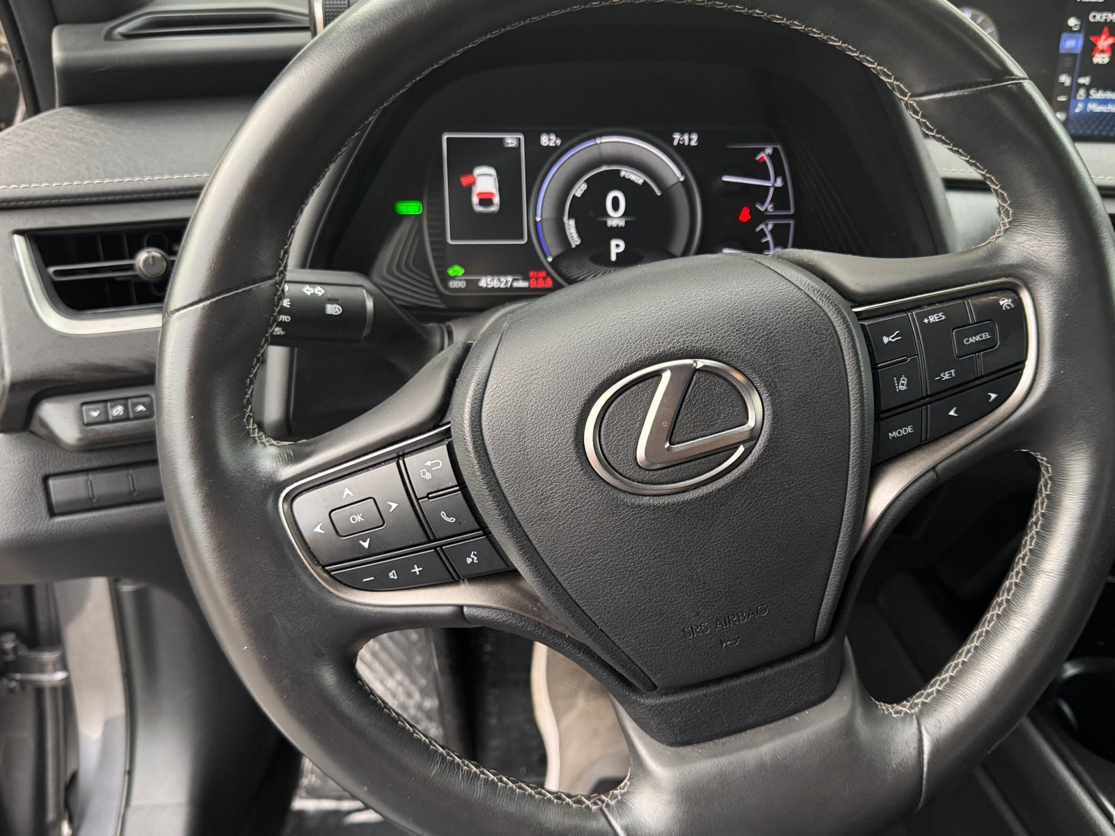 Thumbnail: 2020 Lexus UX - 4