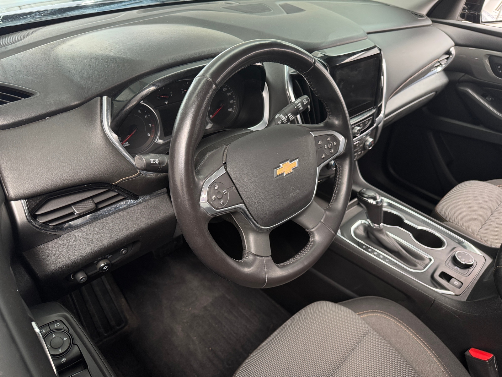 Thumbnail: 2018 Chevrolet Traverse - 3
