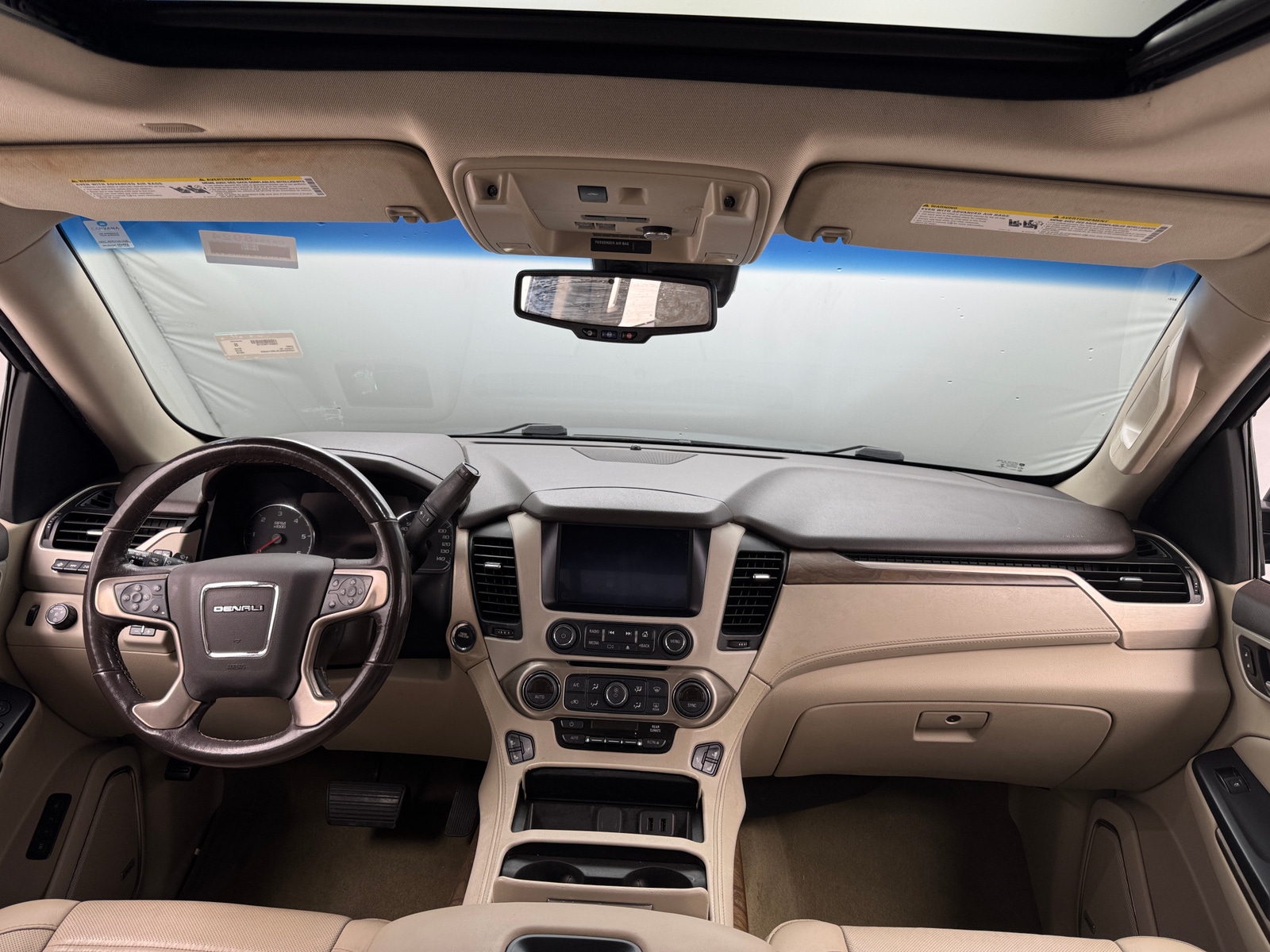 Thumbnail: 2018 GMC Yukon XL - 2