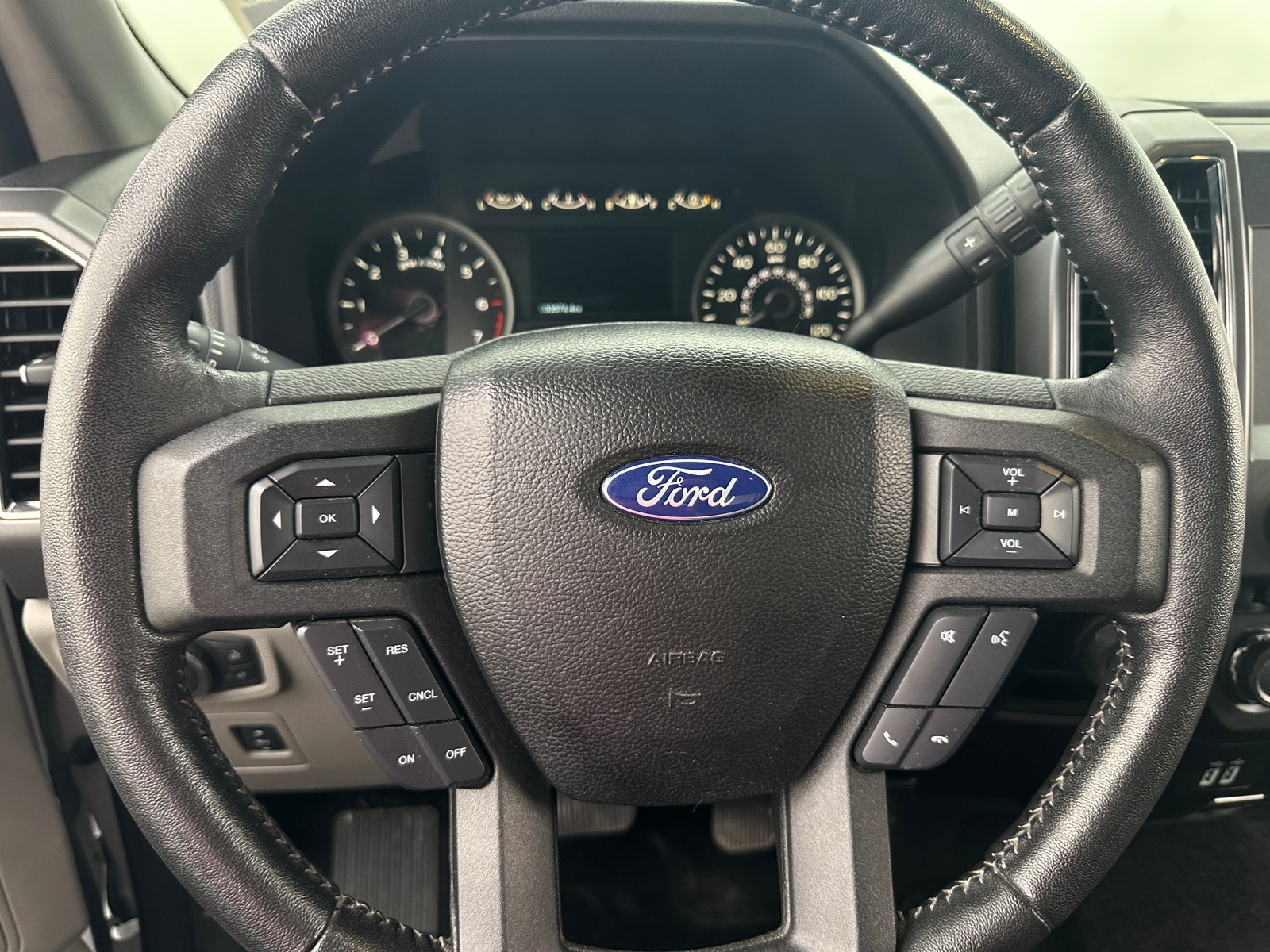 Thumbnail: 2018 Ford Econoline - 5