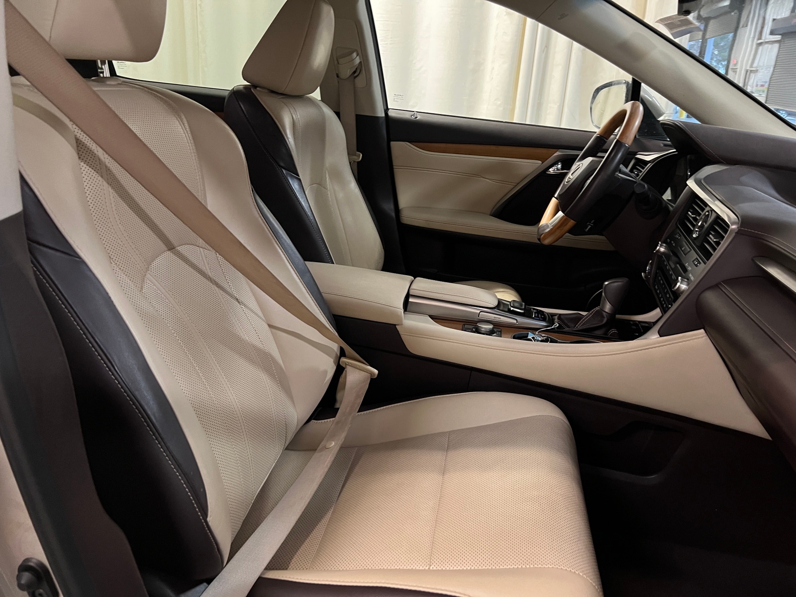 Thumbnail: 2017 Lexus RX - 2
