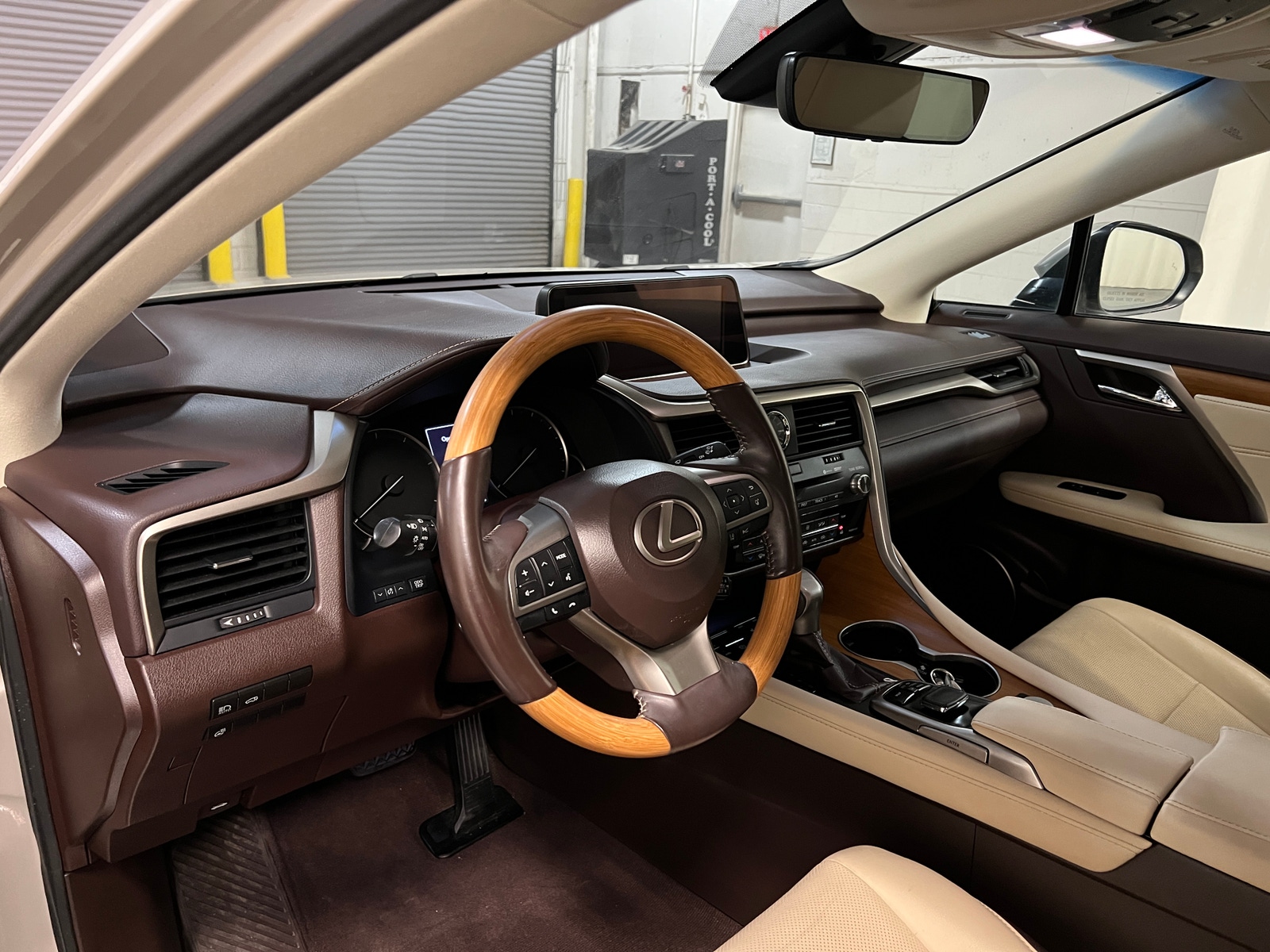 Thumbnail: 2017 Lexus RX - 3