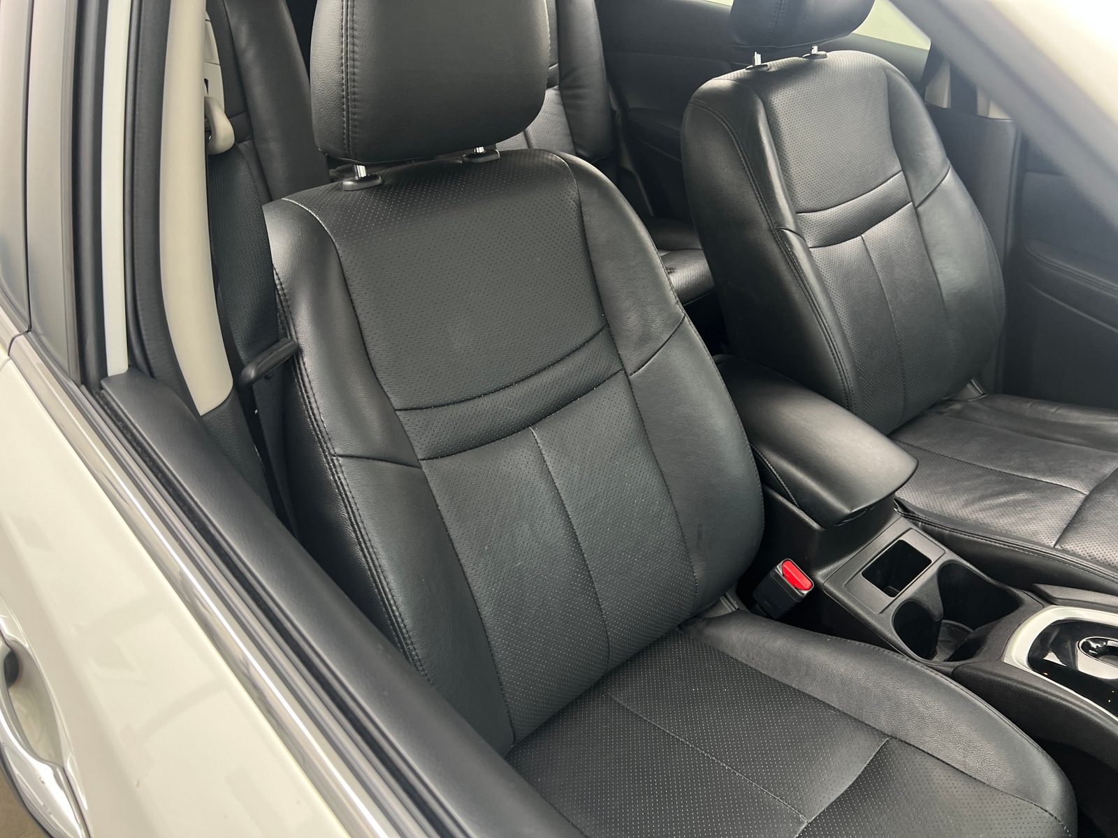 Thumbnail: 2014 Nissan Rogue - 2