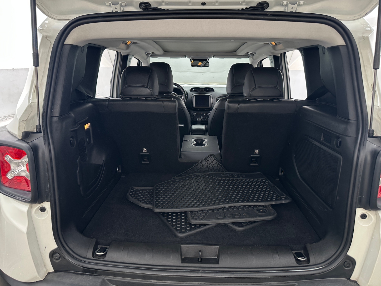 Thumbnail: 2022 Jeep Renegade - 6
