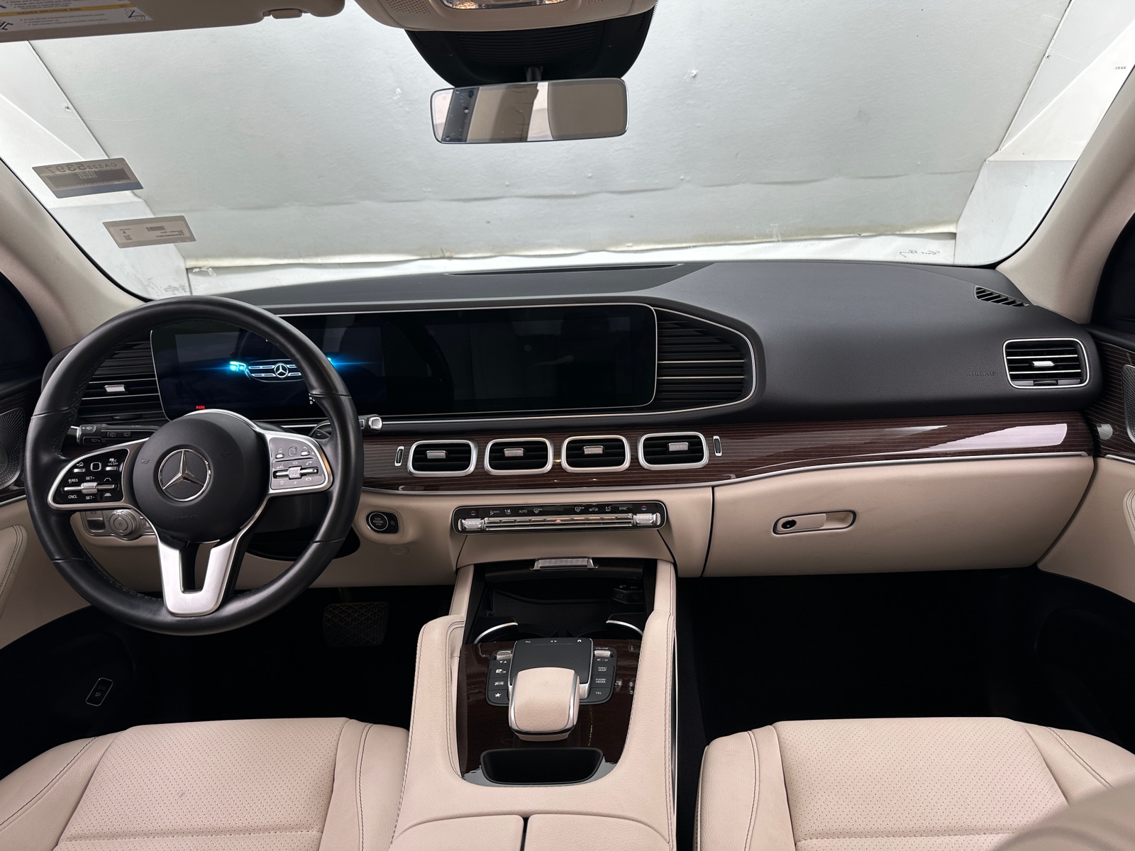 Thumbnail: 2022 Mercedes-Benz GLE - 2