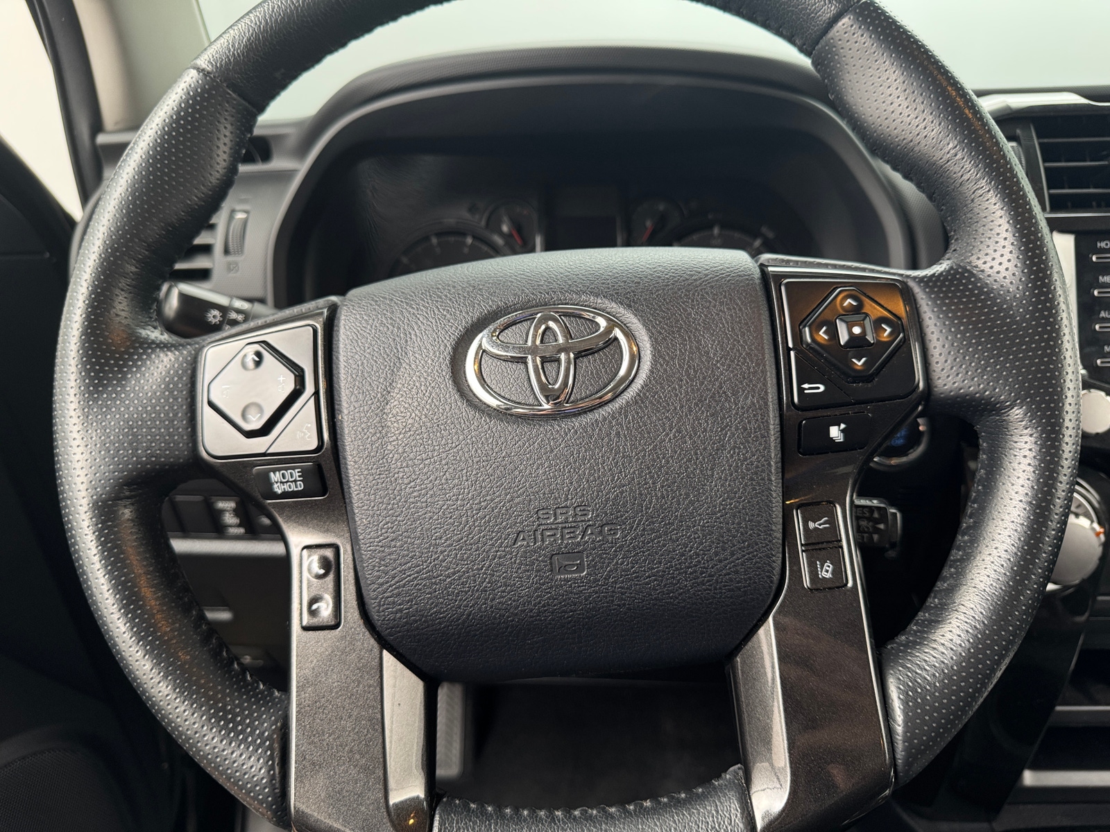Thumbnail: 2023 Toyota 4Runner - 4