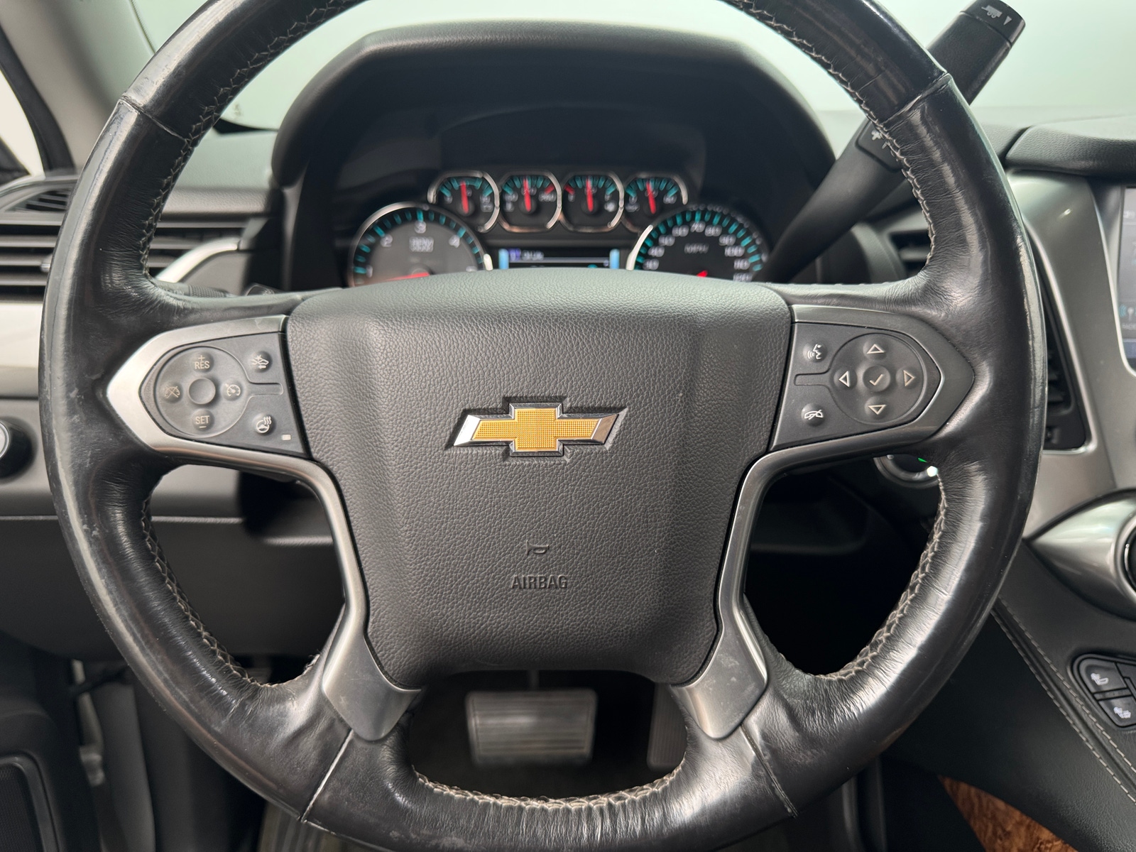 Thumbnail: 2018 Chevrolet Suburban - 4