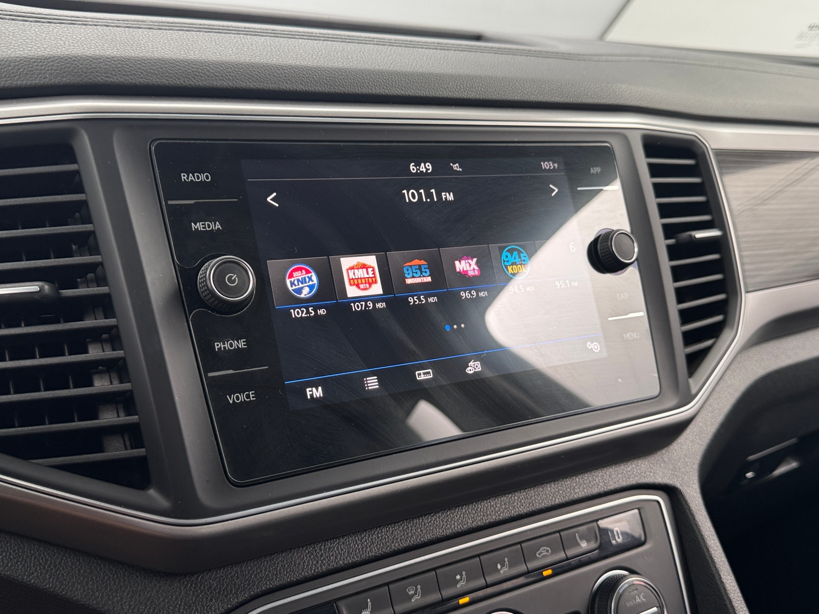 Thumbnail: 2019 Volkswagen Atlas - 3