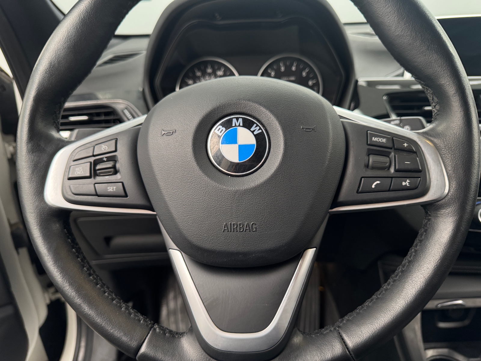 Thumbnail: 2018 BMW X1 - 4