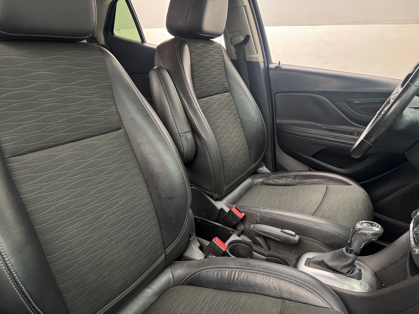 Thumbnail: 2016 Buick Encore - 2