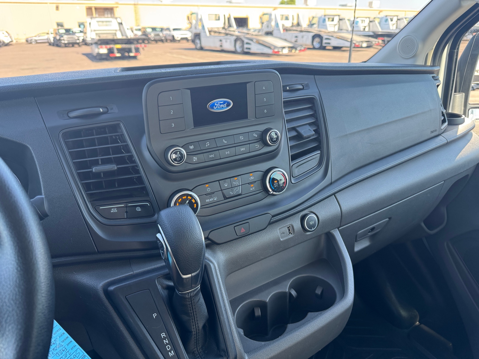 Thumbnail: 2020 Ford Transit Series - 4