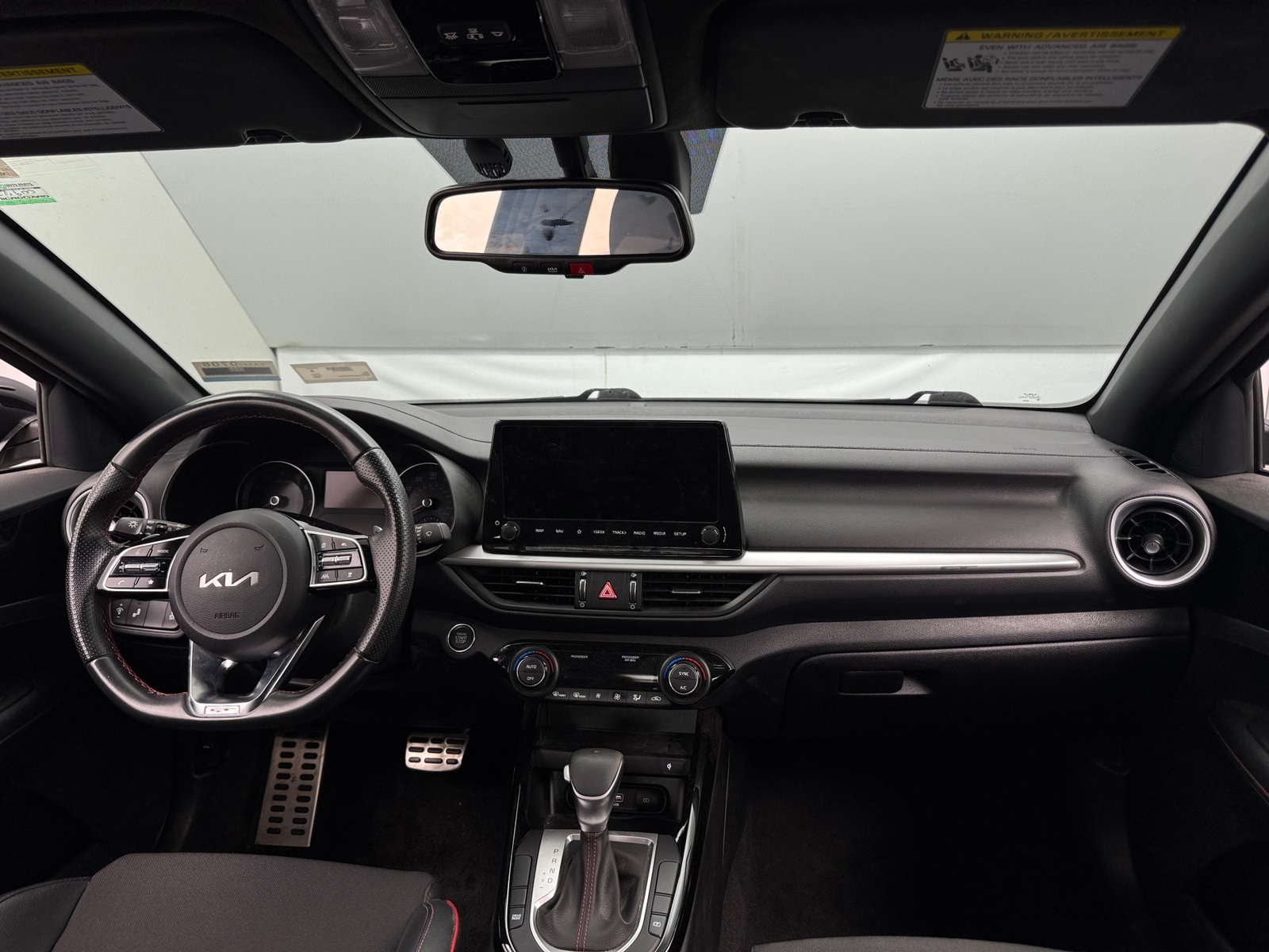 Thumbnail: 2023 Kia Forte - 3