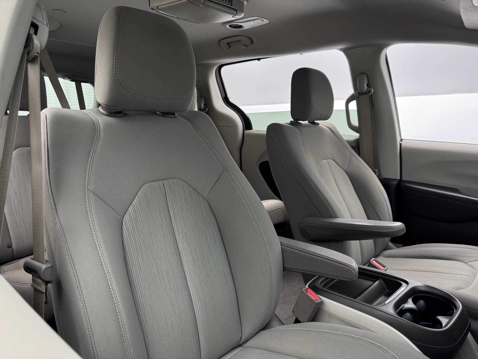 Thumbnail: 2018 Chrysler Pacifica - 2