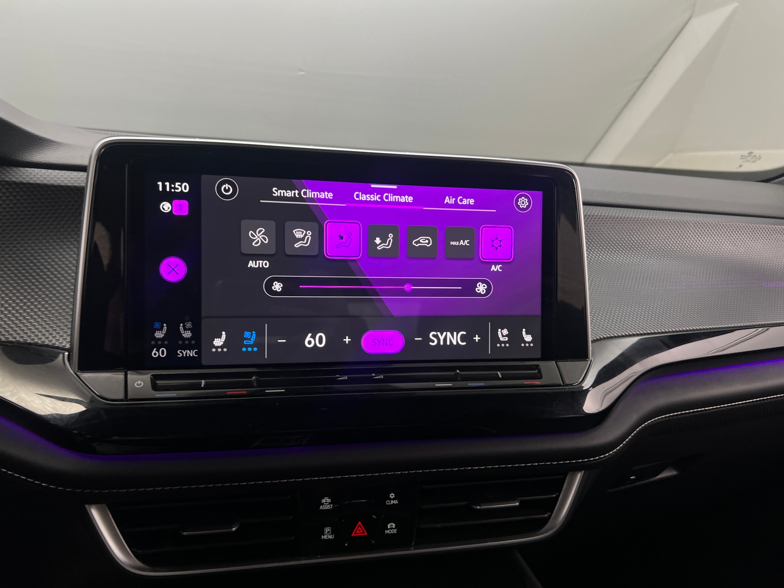 Thumbnail: 2024 Volkswagen Atlas - 4