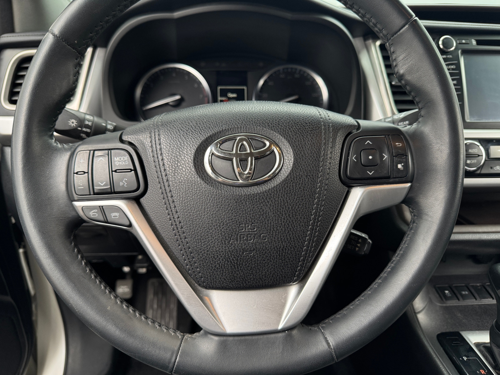 Thumbnail: 2016 Toyota Highlander - 4