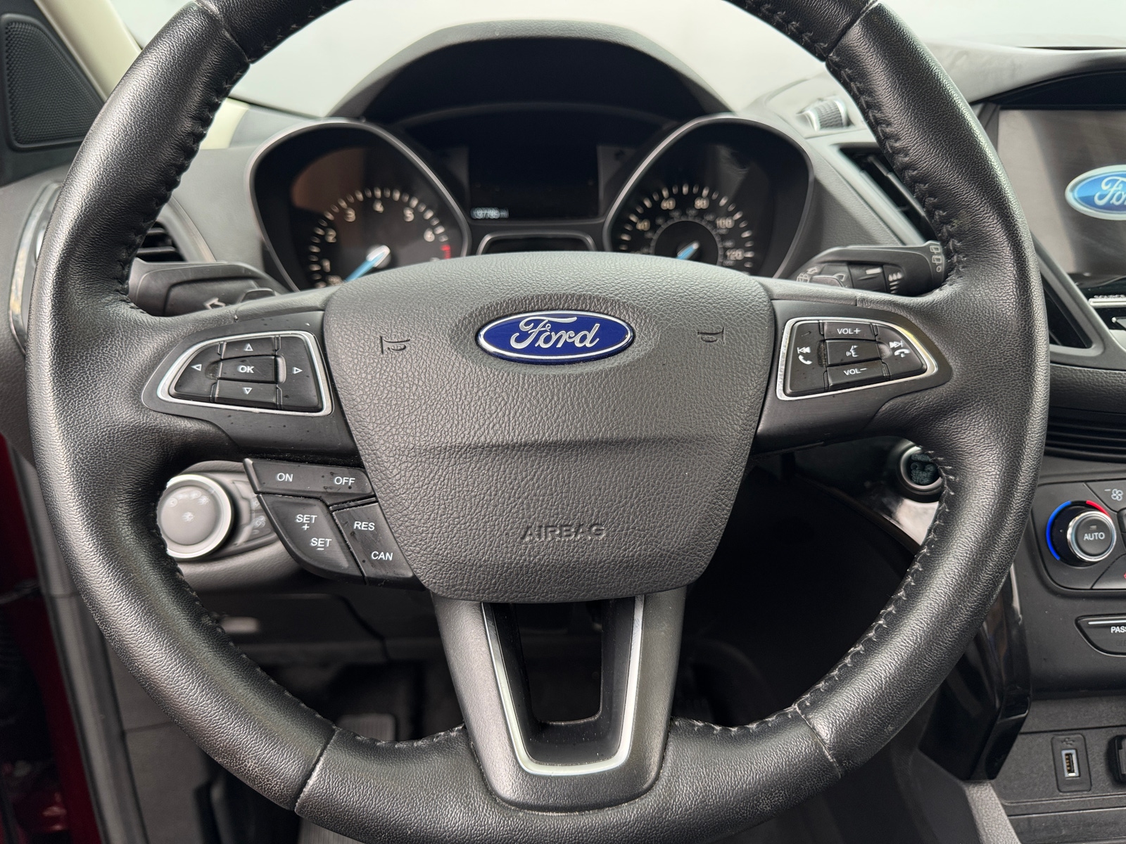 Thumbnail: 2017 Ford Escape - 5