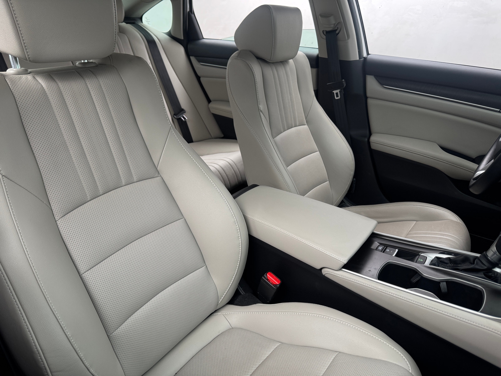 Thumbnail: 2019 Honda Accord - 2