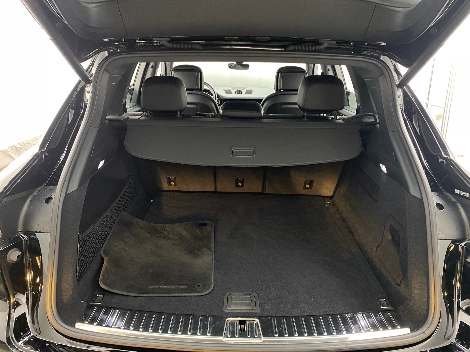 Thumbnail: 2019 Porsche Cayenne - 6