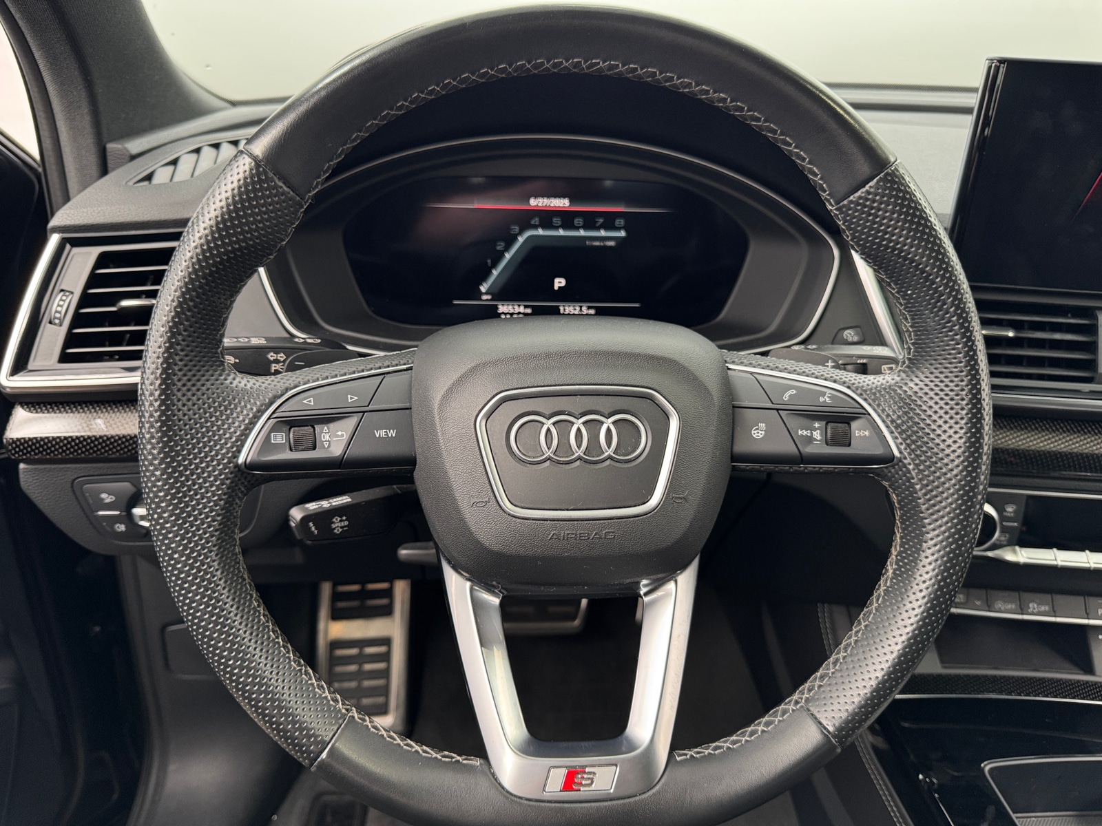 Thumbnail: 2022 Audi SQ5 - 4