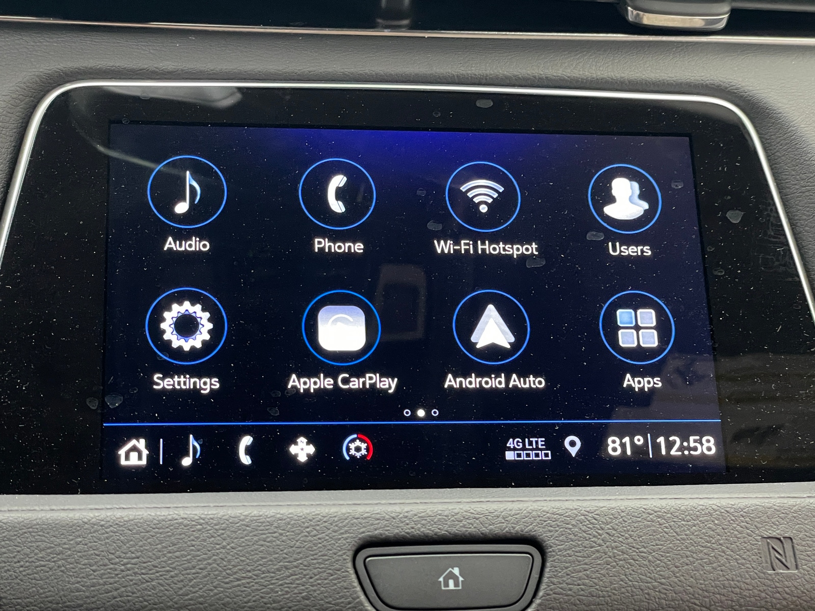 Thumbnail: 2019 Cadillac XT4 - 3
