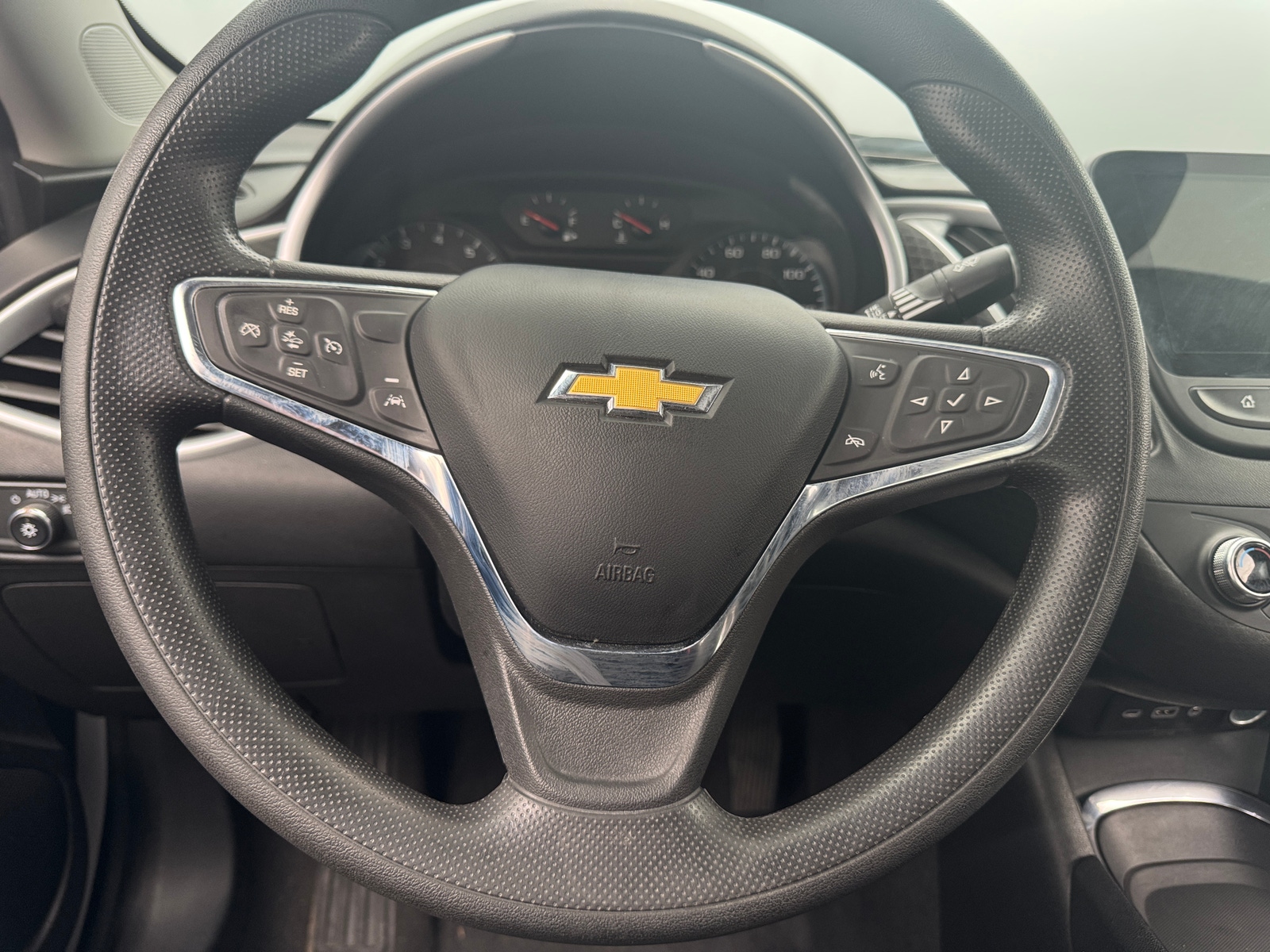 Thumbnail: 2023 Chevrolet Malibu - 5