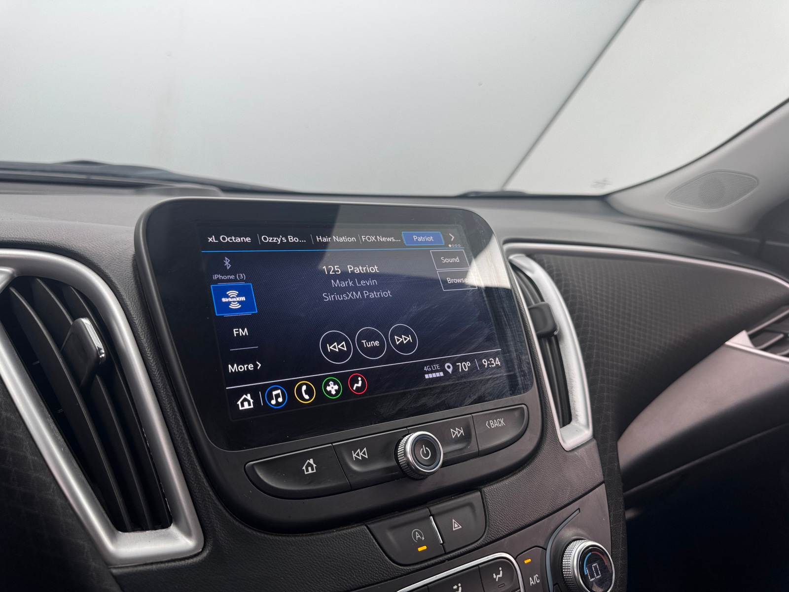 Thumbnail: 2023 Chevrolet Malibu - 4