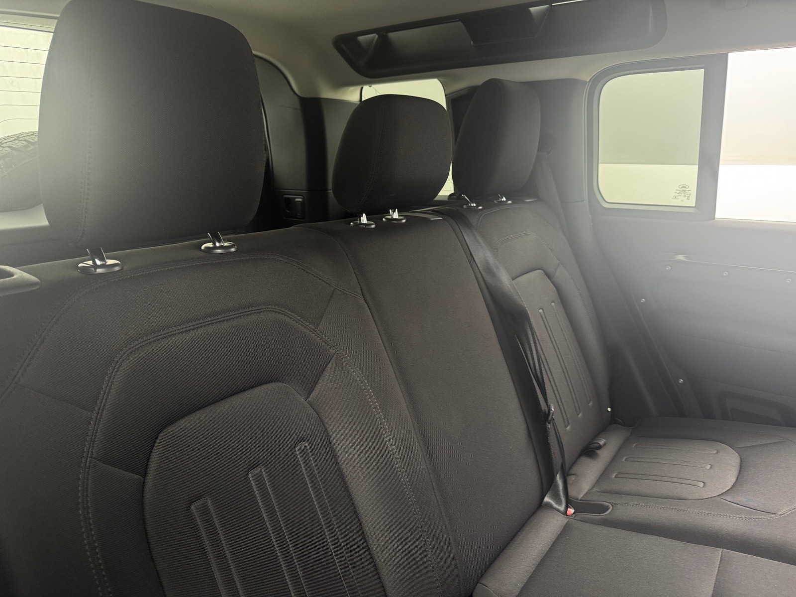 Thumbnail: 2022 Land Rover Defender - 6