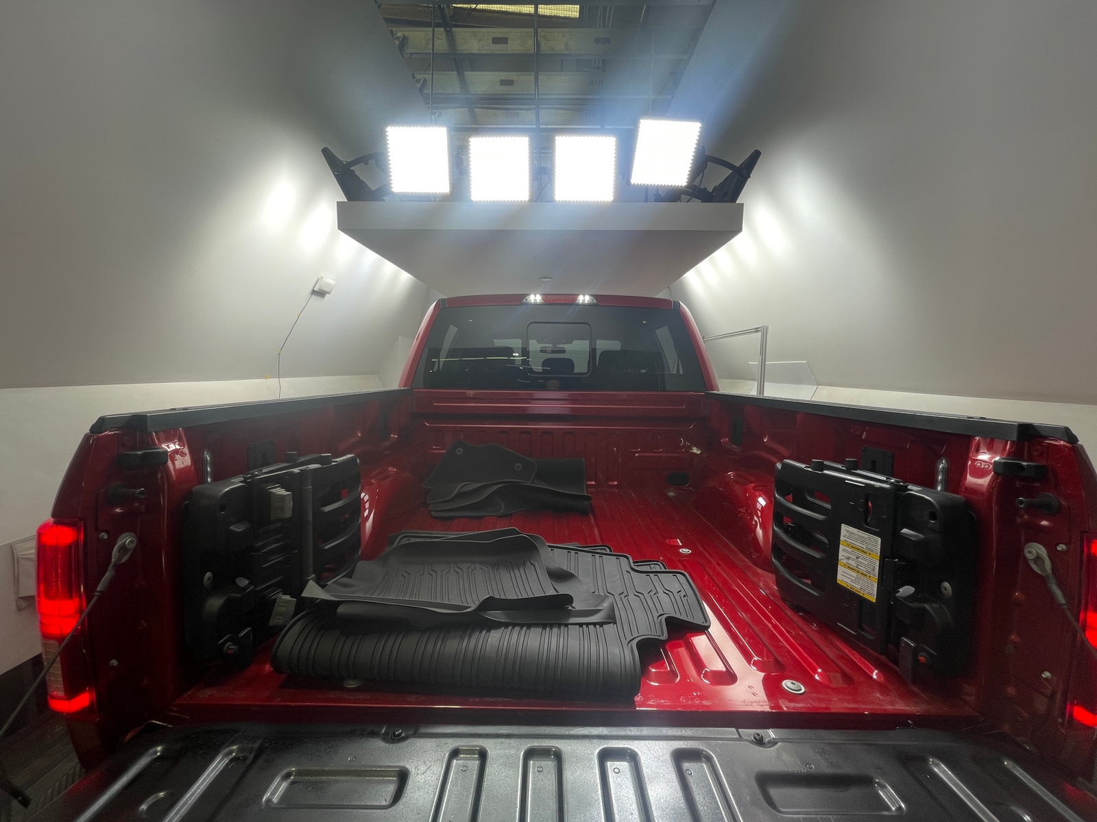 Thumbnail: 2020 Ford Econoline - 6