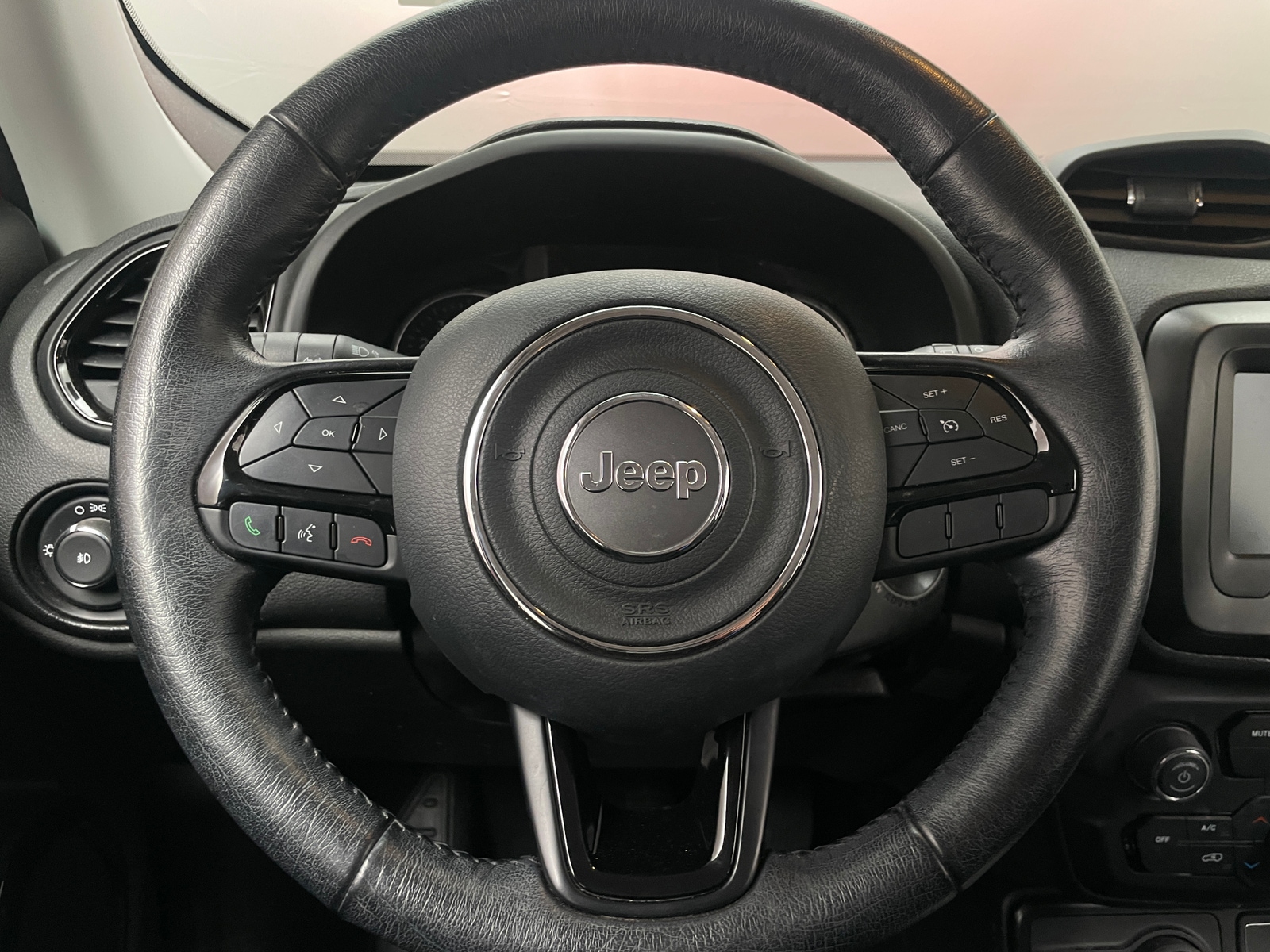Thumbnail: 2020 Jeep Renegade - 5