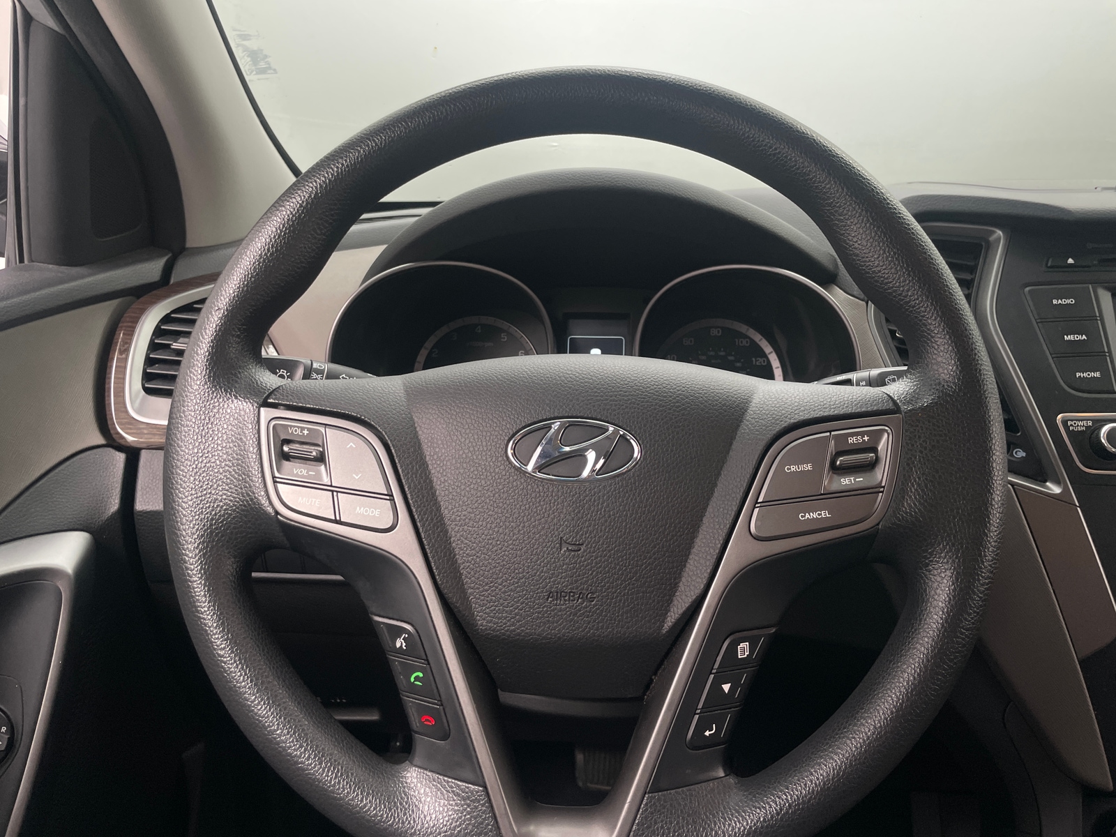 Thumbnail: 2018 Hyundai Santa Fe - 5