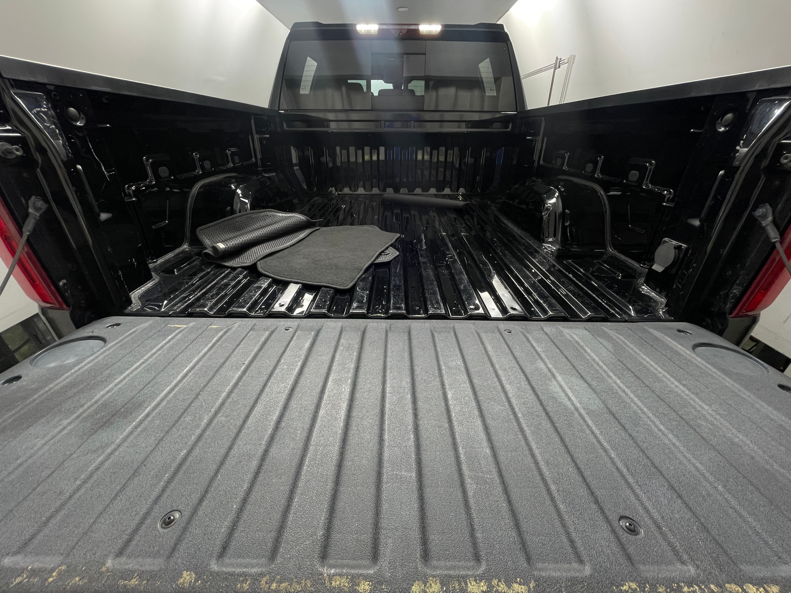 Thumbnail: 2021 Chevrolet Silverado 1500 - 6