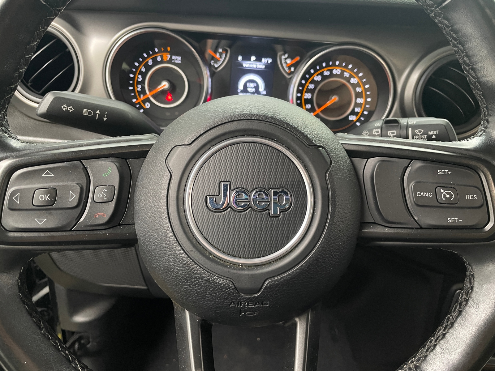 Thumbnail: 2022 Jeep Wrangler - 5