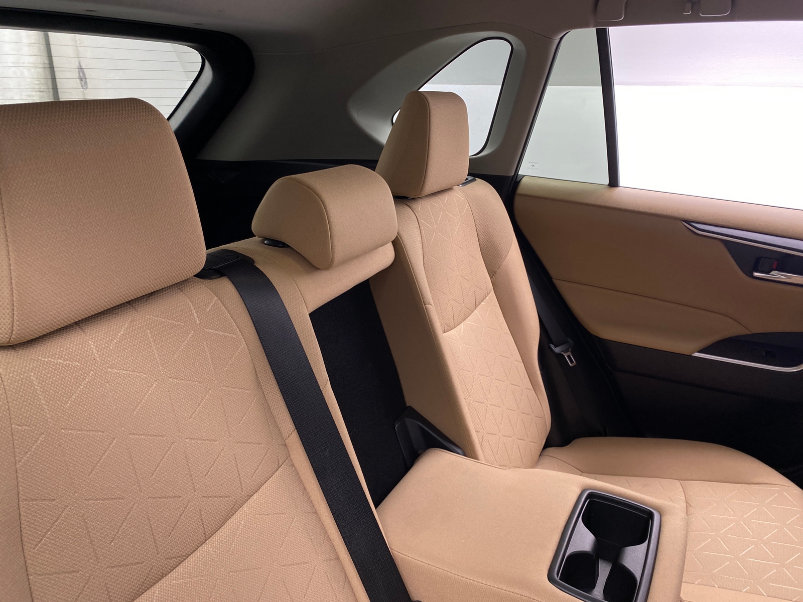 Thumbnail: 2022 Toyota RAV4 - 6