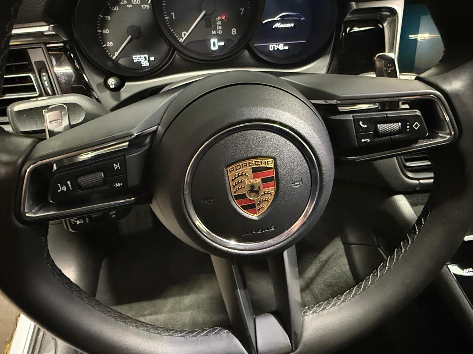 Thumbnail: 2024 Porsche Macan - 4