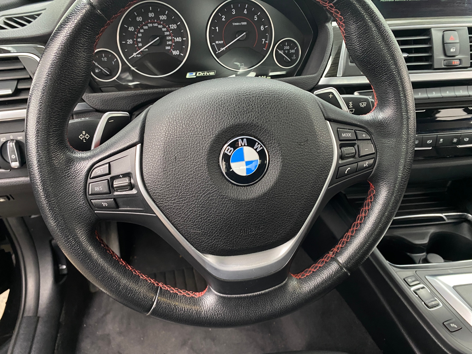 Thumbnail: 2017 BMW 3 Series - 4