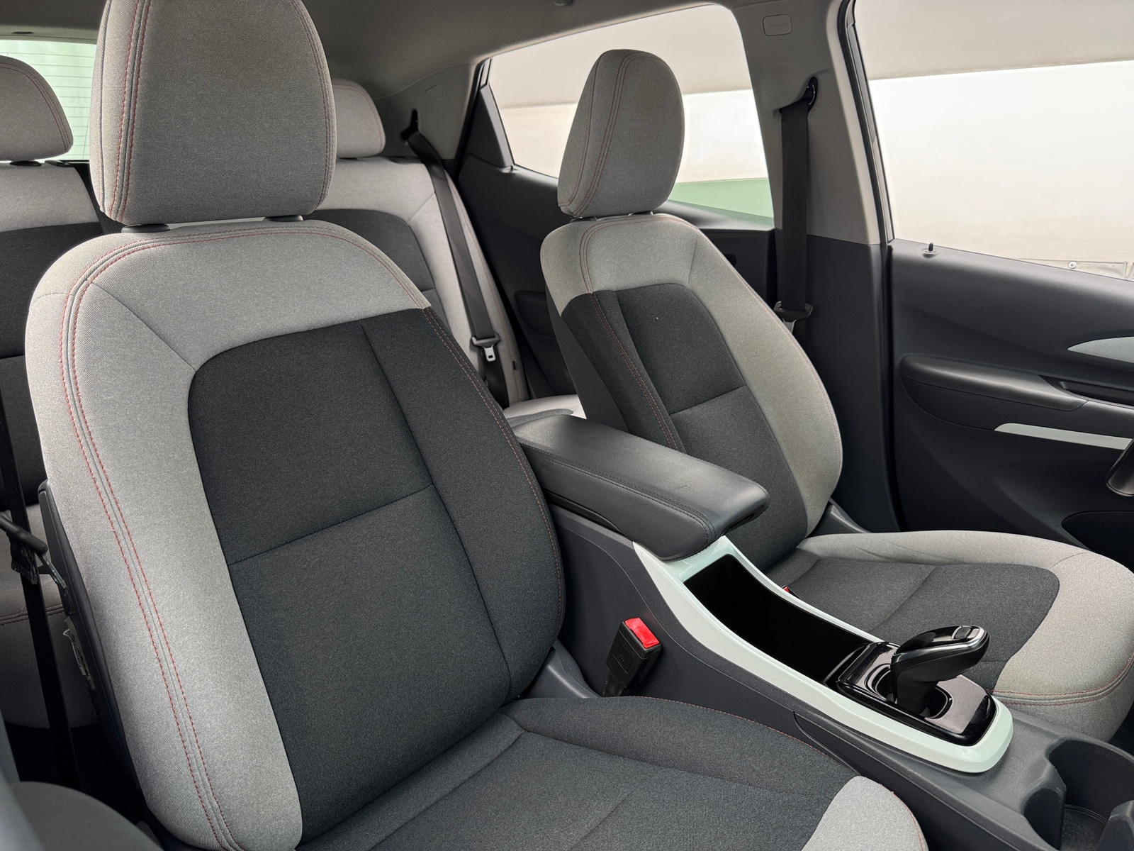 Thumbnail: 2021 Chevrolet Bolt EV - 2