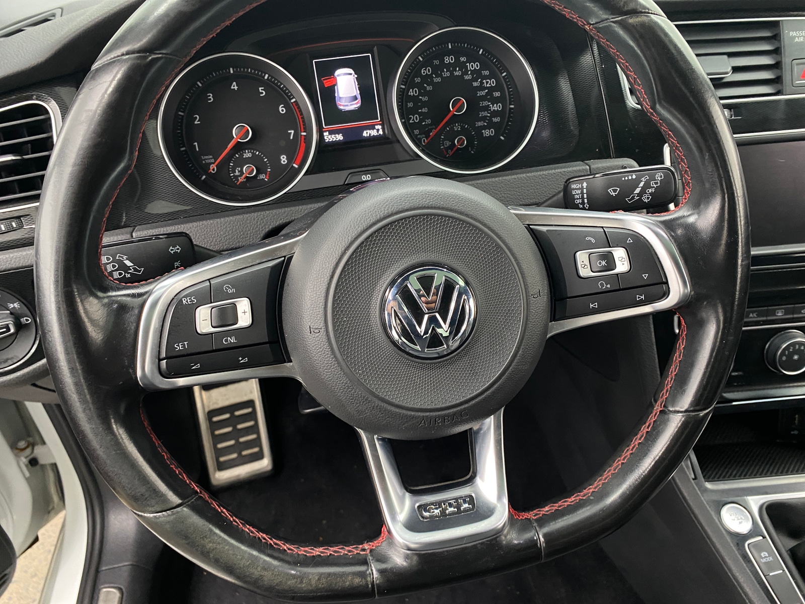 Thumbnail: 2017 Volkswagen Golf - 5
