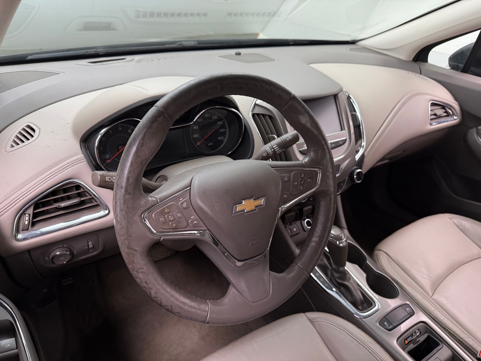 Thumbnail: 2017 Chevrolet Cruze - 2