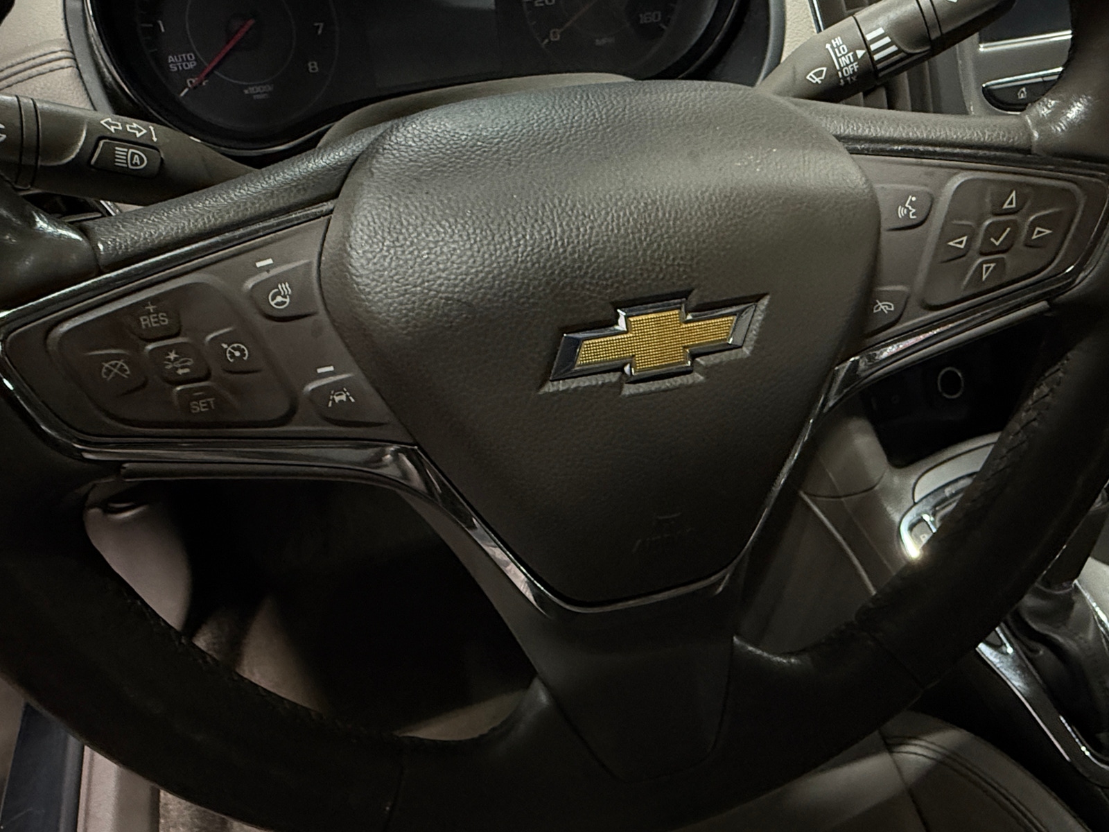 Thumbnail: 2017 Chevrolet Cruze - 4