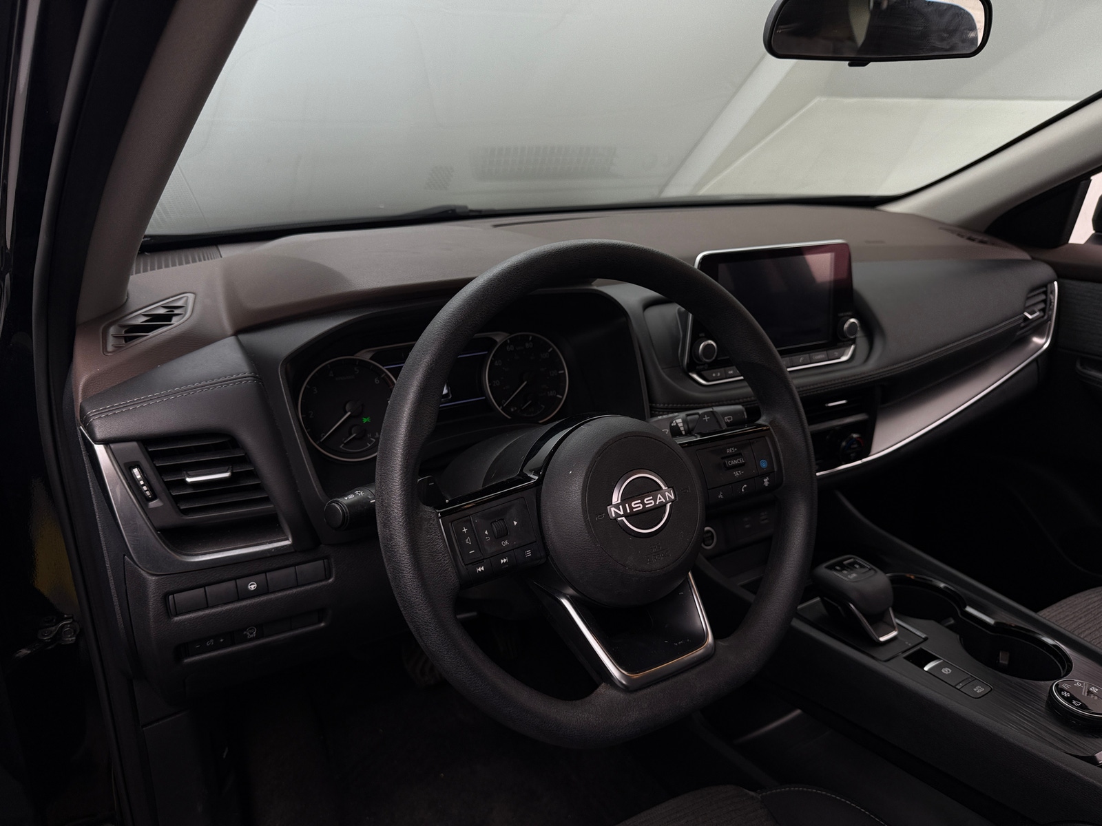 Thumbnail: 2023 Nissan Rogue - 3