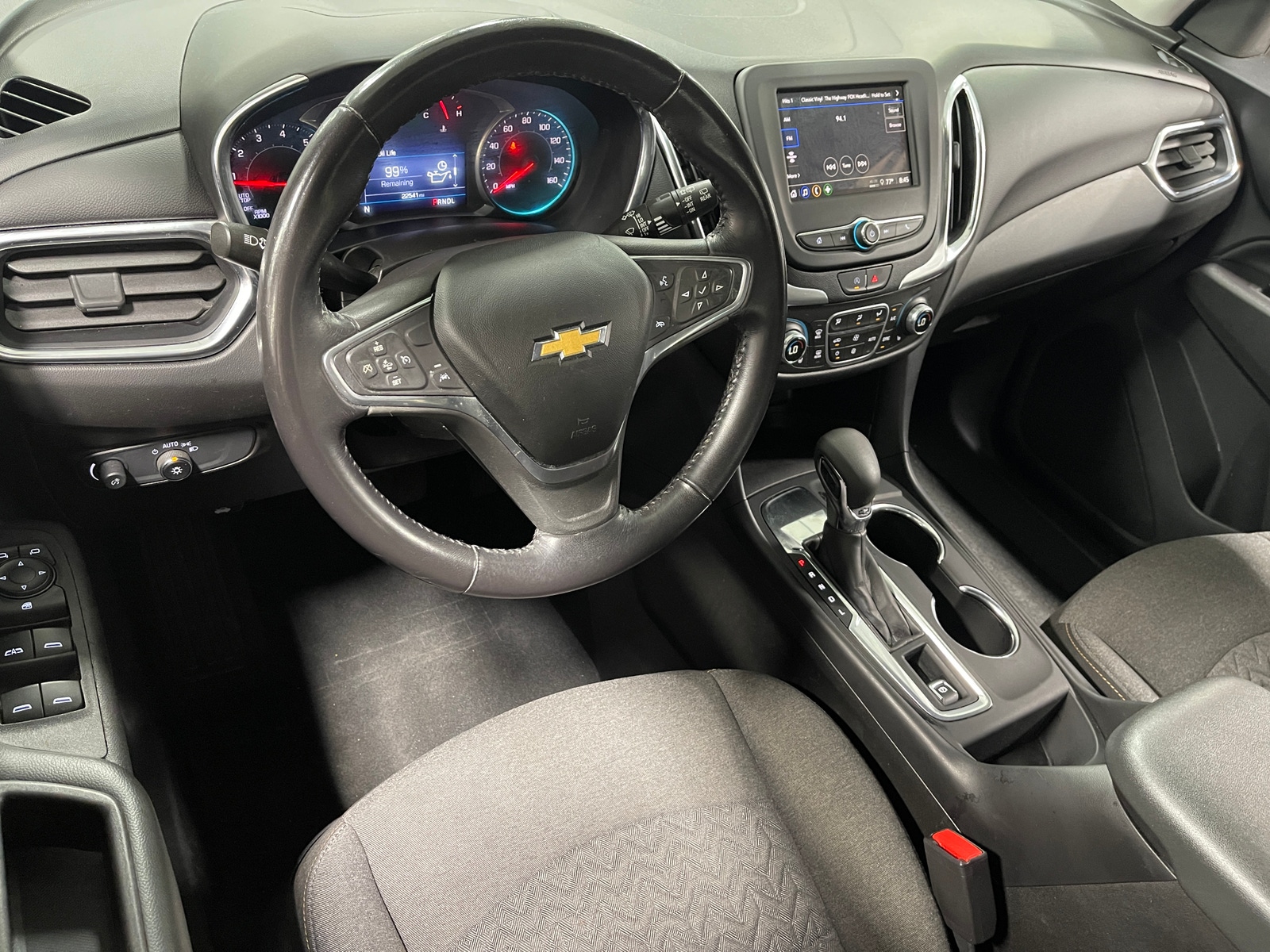 Thumbnail: 2022 Chevrolet Equinox - 3