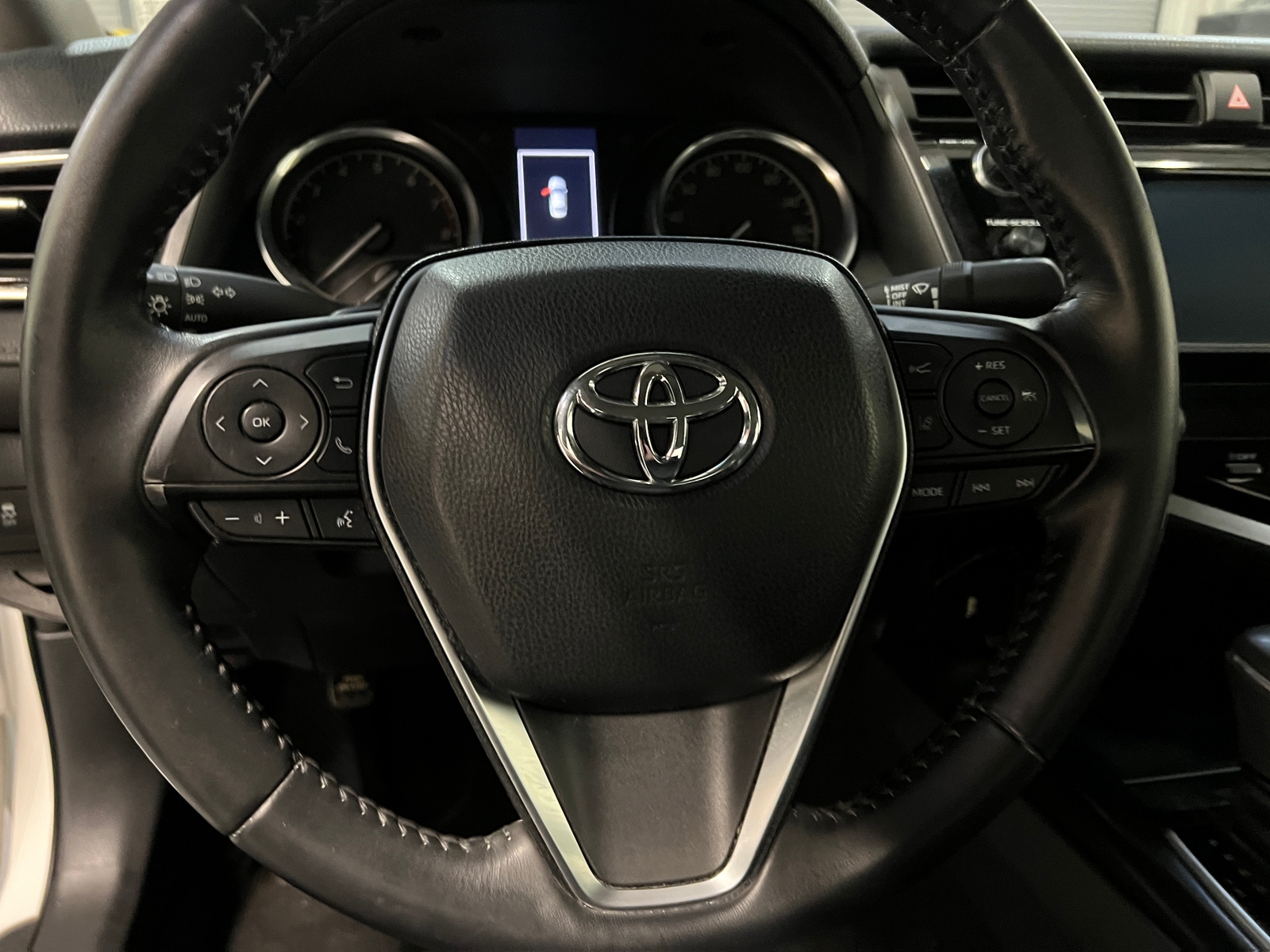 Thumbnail: 2018 Toyota Camry - 5